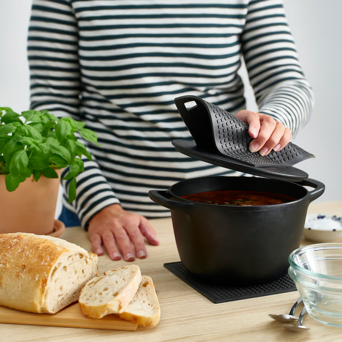 SANDVIVA Pot holder, silicone/dark grey, 18x18 cm, 40587876
