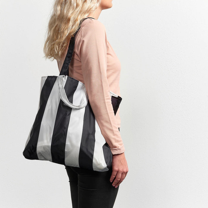 SKYNKE Carrier bag, stripe/black white, 45x36 cm