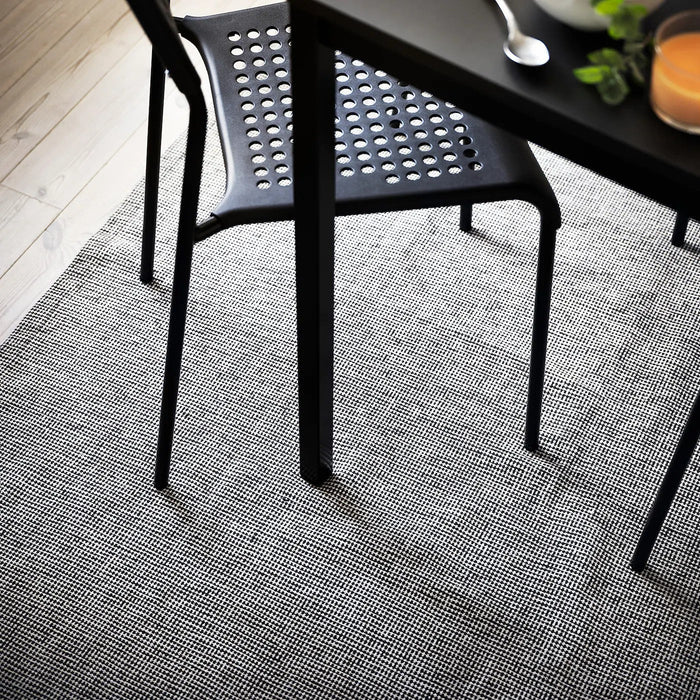 TIPHEDE Rug, flatwoven, black/natural 155x220 cm